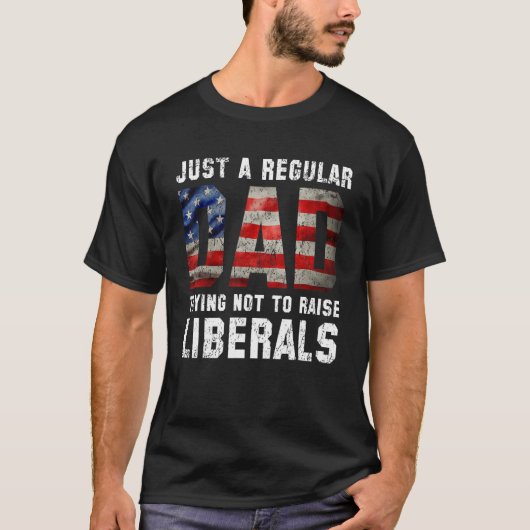 リベラル派のFaを上げようとしない普通のパパ Tシャツ (正面)
