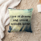 リペリング水「私は夢の中に住んでいる…」 クッション (ブランケット)