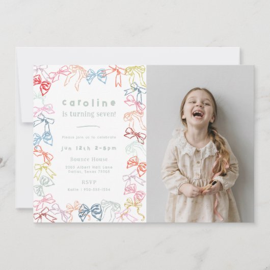 リボンと弓フォトガールズバースデーパーティー 招待状 (正面)