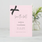 リボンエレガントの弓の結婚式の日付を保存 招待状 (スタンド正面)