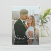 リボン写真付きのシンプルなスクリプト結婚式 サンキューカード (スタンド正面)