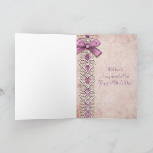 リボン、レース、ハート及び花の薄紫の母の日 カード (内部)