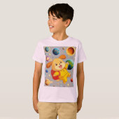 リュックを背負ったかわいいキャラクターの子犬の浮遊 Tシャツ (正面フル)