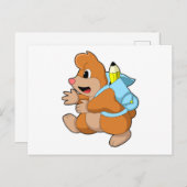 リュックを背負った学生のモグラ ポストカード (正面/裏面)