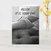 リラックスお母さんの日に足を置いて カード (黄色い花)