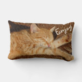 リラックスさせるな猫 ランバークッション (裏面)