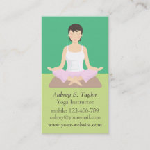 リラックスさせるな緑の調停のメスのヨガのインストラクター