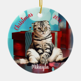 リラックスしたスコティッシュフォールドの猫のクリスマス セラミックオーナメント