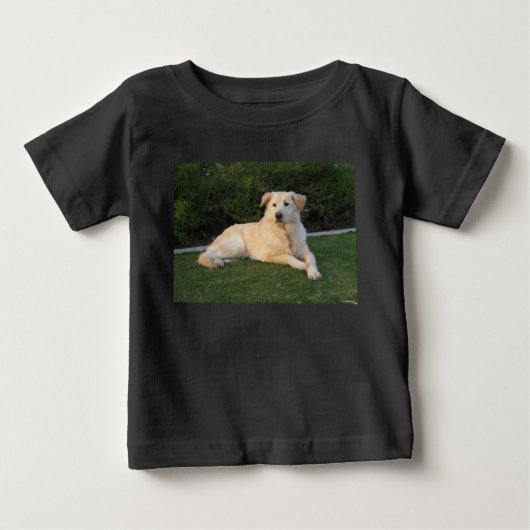リラックスした犬 ベビーTシャツ (正面)