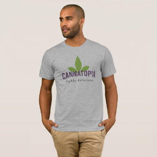 リラックスした男性Cannatopiaのロゴのティー Tシャツ