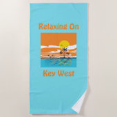 リラックスのオン鍵西 – 航海の ビーチタオル (正面)
