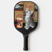 リラックスDrink CoffeeとPickleballはCatと言う ピックルボールラケット (裏面)
