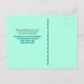 リリーユーモアのあるパッド上のカエルの家族引っ越しました ポストカード (裏面)