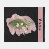 リリー・オブ・ザ・バレー・ハピネス・パーソナライズされたブラック フリースブランケット (正面(横))