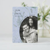 リリー・オブ・バレー || ペリウィンクルブルー – 日付を保存 (スタンド正面)