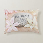 リリー、ビーチ砂、調和石アクセントピロー アクセントクッション (正面)