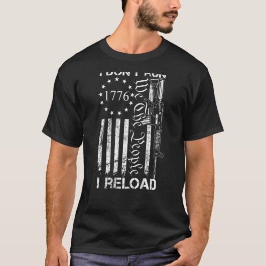 リロードし走ない – USA Flag Pro Guns AR15 Gun Tシャツ (正面)