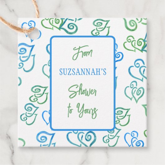 リンクされたグリーン & ブルー ハート パターン ホワイトパーティー フェイバータグ (正面)