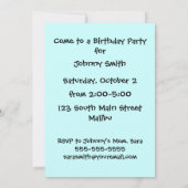 リンクでスカーフを巻いたアイススケートのキリン 招待状 (裏面)