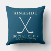 リンクサイドソーシャルクラブ：ホッケーママ・ママのための週末 クッション (裏面)