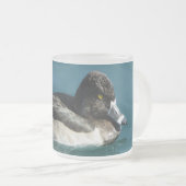 リングや輪のまわりにの首の黒と白のアヒルの写真をラップ フロストグラスマグカップ (正面右)