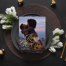 リングや輪の新年の写真の保存日付