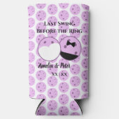 リングや輪プレのピックル結婚ボール前の最後のスイング スリム缶クーラー (正面)