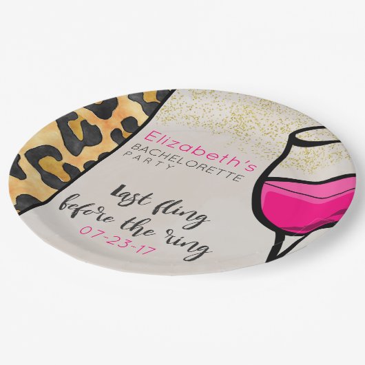 リングや輪野生のプリントバチェロレッテの前の最後の興行期間 ペーパープレート (アングル)