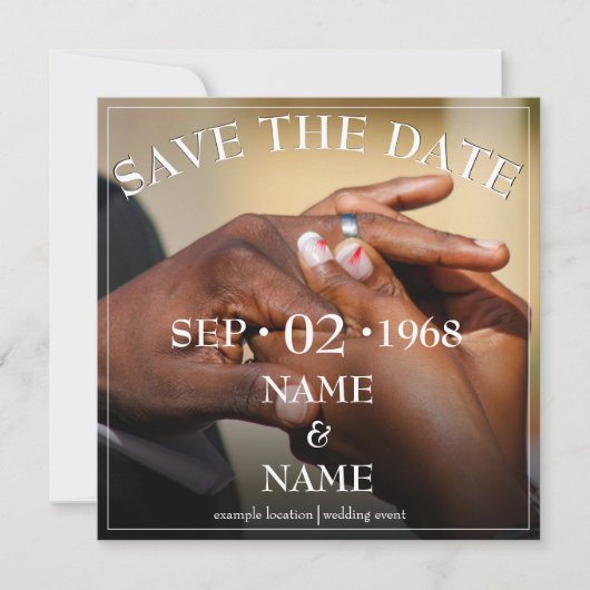 リング上の色結婚のカップルの針 (正面)