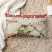 リング状の眉。サーカス ランバークッション (ブランケット)