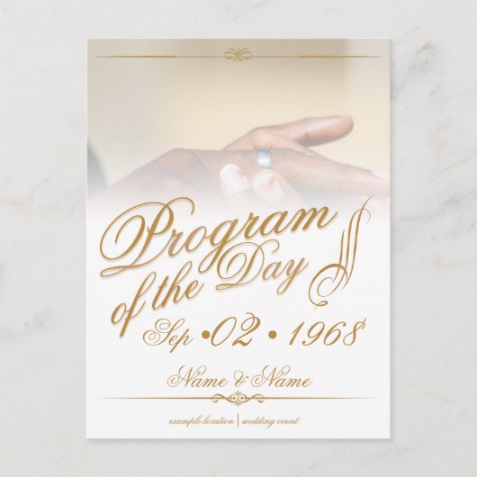 リング金ゴールド上の結婚色のカップルの針 案内ポストカード (正面)