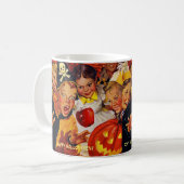 リンゴおもしろいボビング甘い歯ハロウィーンマグ コーヒーマグカップ (正面左)