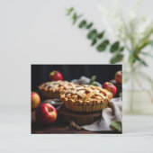 リンゴとアップルパイをテーブルに載せたポストカード ポストカード (スタンド正面)