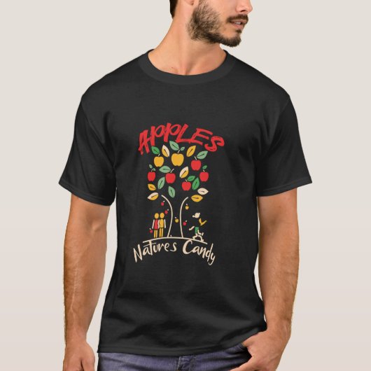 リンゴはキャンディを特徴とする Tシャツ (正面)