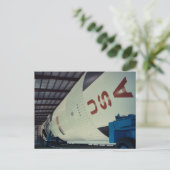 リンドンB.ジョンソン宇宙センターアポロロケット ポストカード (スタンド正面)