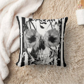 リンボー界、ケシの目が付いているスカル クッション (ブランケット)