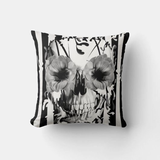 リンボー界、ケシの目が付いているスカル クッション (正面)