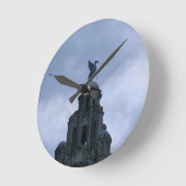 リヴァプールのレバー鳥 ラウンド壁時計 (傾斜)