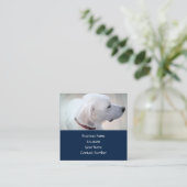 リーガルキュート白ラブラドールミックスドッグプロフィールブルー スクエア名刺 (スタンド正面)