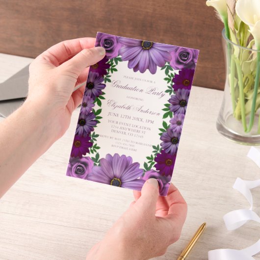 リーガルパープルフローラ卒業パーティー ベラム紙招待状 (ポータブル)