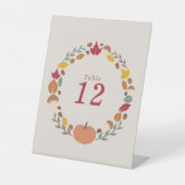 リースと秋の結婚式のテーブル番号 台座サイン (正面)