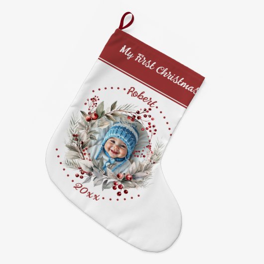 リースと緑のベビーの初めてのクリスマス写真 ラージクリスマスストッキング (正面 (吊り時))