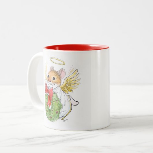 リースのマグを持つクリスマスの天使のマウス ツートーンマグカップ (正面左)