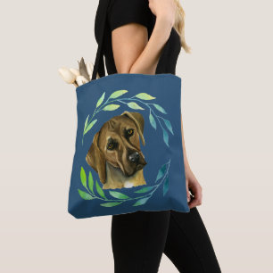 リースを持つRhodesian Ridgeback犬 トートバッグ