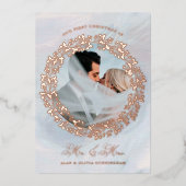 リースエレガント初めてのクリスマスの写真Mr.And Mrs. 箔シーズンカード (正面)