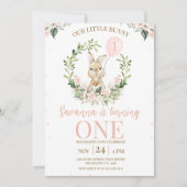 リースピンクフローララビットバニー1歳の誕生日 招待状 (正面)