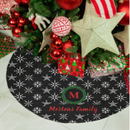 リースモノグラムあなたの名前ブラック&ホワイトスノーフレーク ブラッシュドポリエステルツリースカート