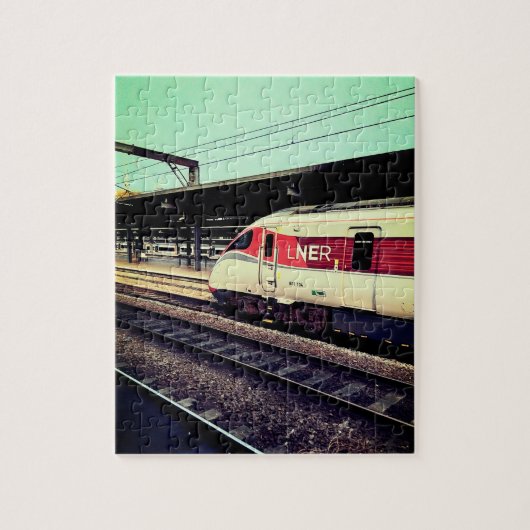 リーズ駅で列車。 ジグソーパズル (縦)