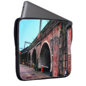 リーズ・トレイン・ブリッジ ラップトップスリーブ (正面右)