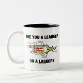 リーダーか?短剣か?(DNA複製) ツートーンマグカップ (左)